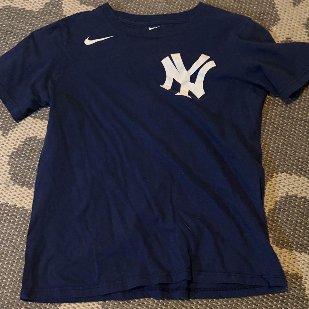 Nike Navy Blue Yankees Short Sleeve Tee
